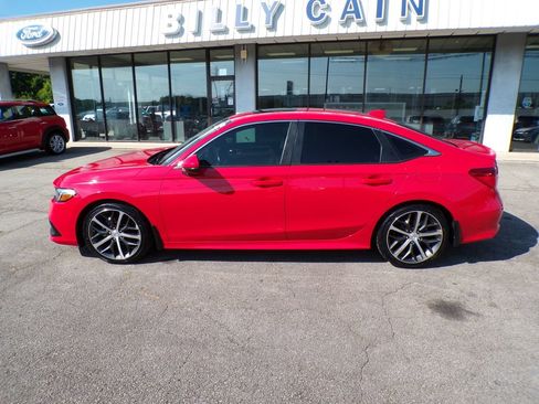 Used 2022 Honda Civic Touring image 4