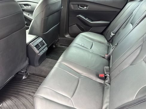 Used 2025 Honda Accord Sport image 16