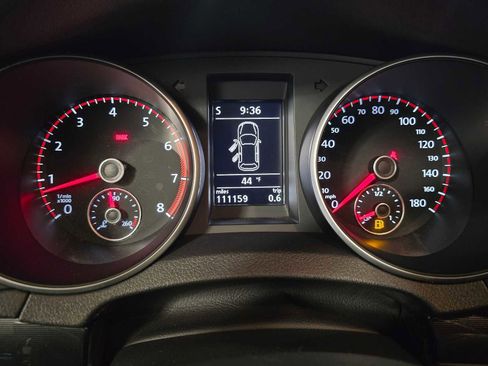 Used 2012 Volkswagen GTI PZEV image 11