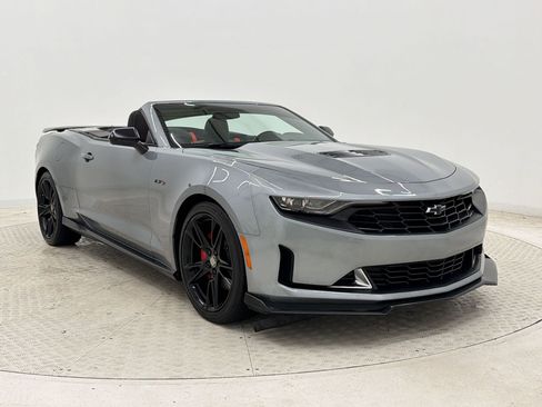 Used 2023 Chevrolet Camaro LT RWD image 7