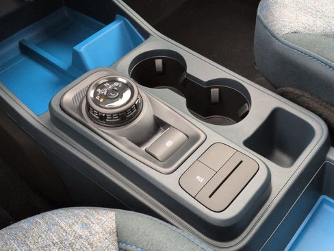 New 2025 Ford Maverick XLT w/ XLT Luxury Package image 34