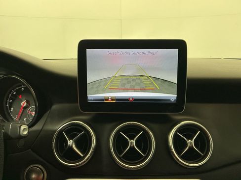 Used 2019 Mercedes-Benz CLA 250 image 13