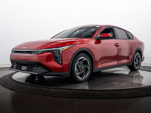 Used 2025 Kia K4 EX image 7