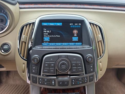 Used 2013 Buick LaCrosse Touring FWD image 30