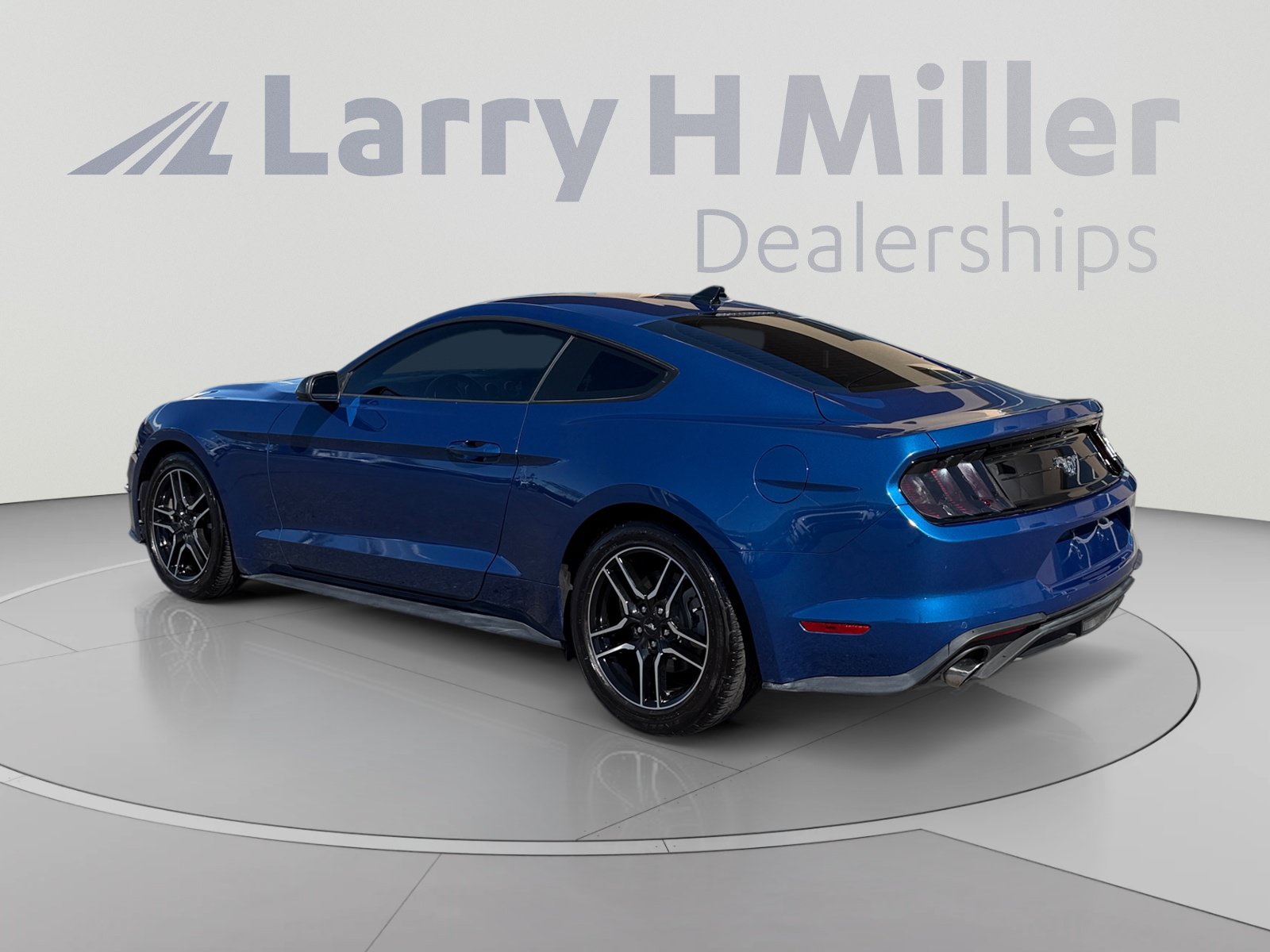 Used 2022 Ford Mustang Coupe w/ Equipment Group 101A RWD image 3