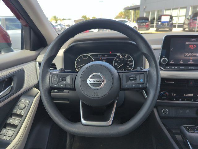 Certified 2021 Nissan Rogue SV FWD image 25