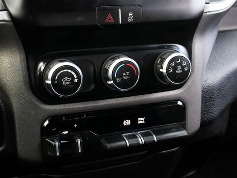 Used 2021 RAM 3500 Big Horn AWD/4WD image 32