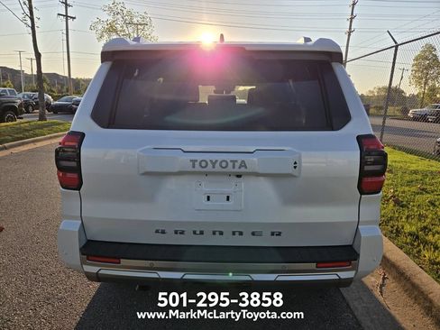 Used 2026 Toyota 4Runner Limited AWD/4WD image 4