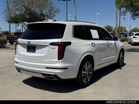 Used 2021 Cadillac XT6 Premium Luxury FWD image 7