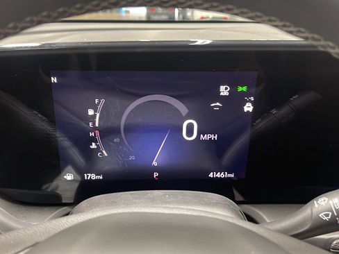 Used 2024 Buick Encore GX Preferred w/ Advanced Technology Package FWD image 5