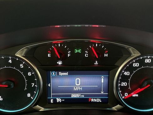 Used 2023 Chevrolet Equinox LT image 32