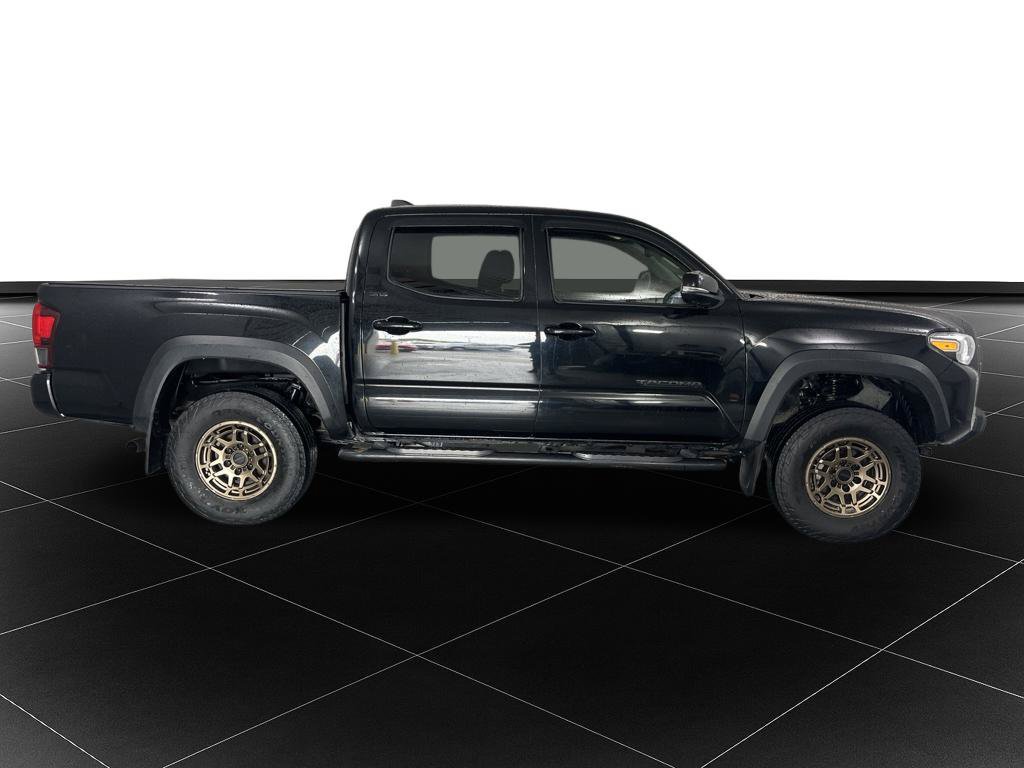 Used 2022 Toyota Tacoma SR5 w/ Trail Edition AWD/4WD image 6