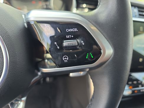 Certified 2024 Jaguar XF R-Dynamic SE RWD image 18