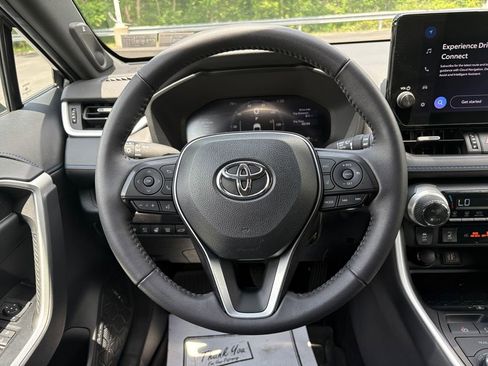 Used 2023 Toyota RAV4 XSE AWD/4WD image 15