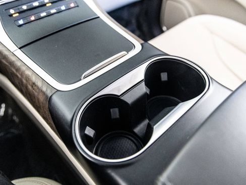 Used 2018 Lincoln MKX Reserve FWD image 24