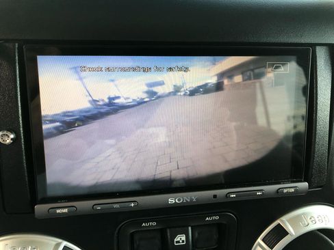 Used 2013 Jeep Wrangler Unlimited Sahara w/ Trailer Tow Group AWD/4WD image 31