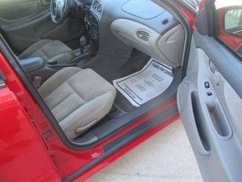 Used 2002 Oldsmobile Alero GL FWD image 20