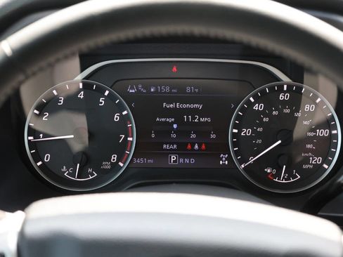 Used 2024 Nissan Titan SV w/ SV Utility Package image 19