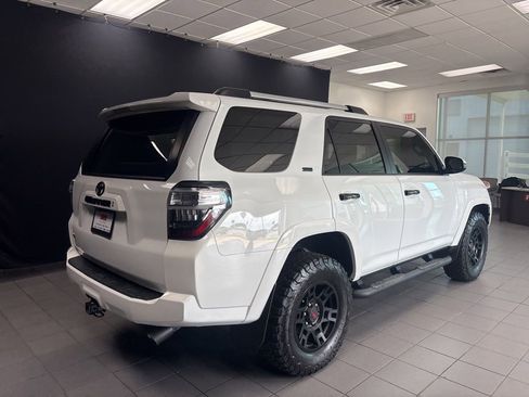 Used 2021 Toyota 4Runner SR5 Premium w/ Moonroof Package AWD/4WD image 4