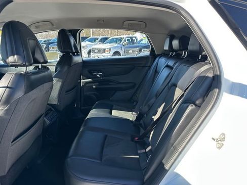 Used 2023 Nissan Ariya AWD image 14