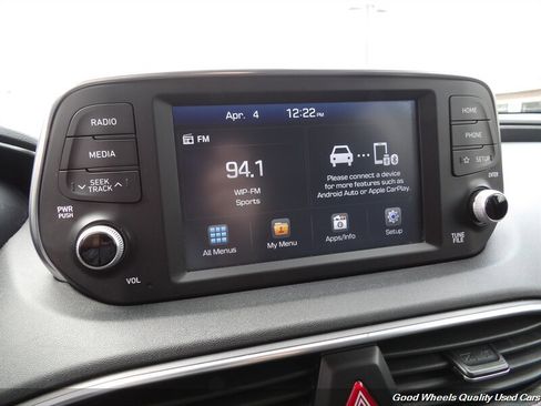 Used 2019 Hyundai Santa Fe SE AWD/4WD image 17