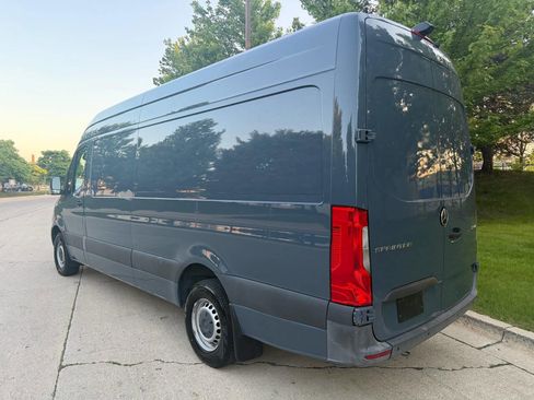 Used 2019 Mercedes-Benz Sprinter 170 image 4