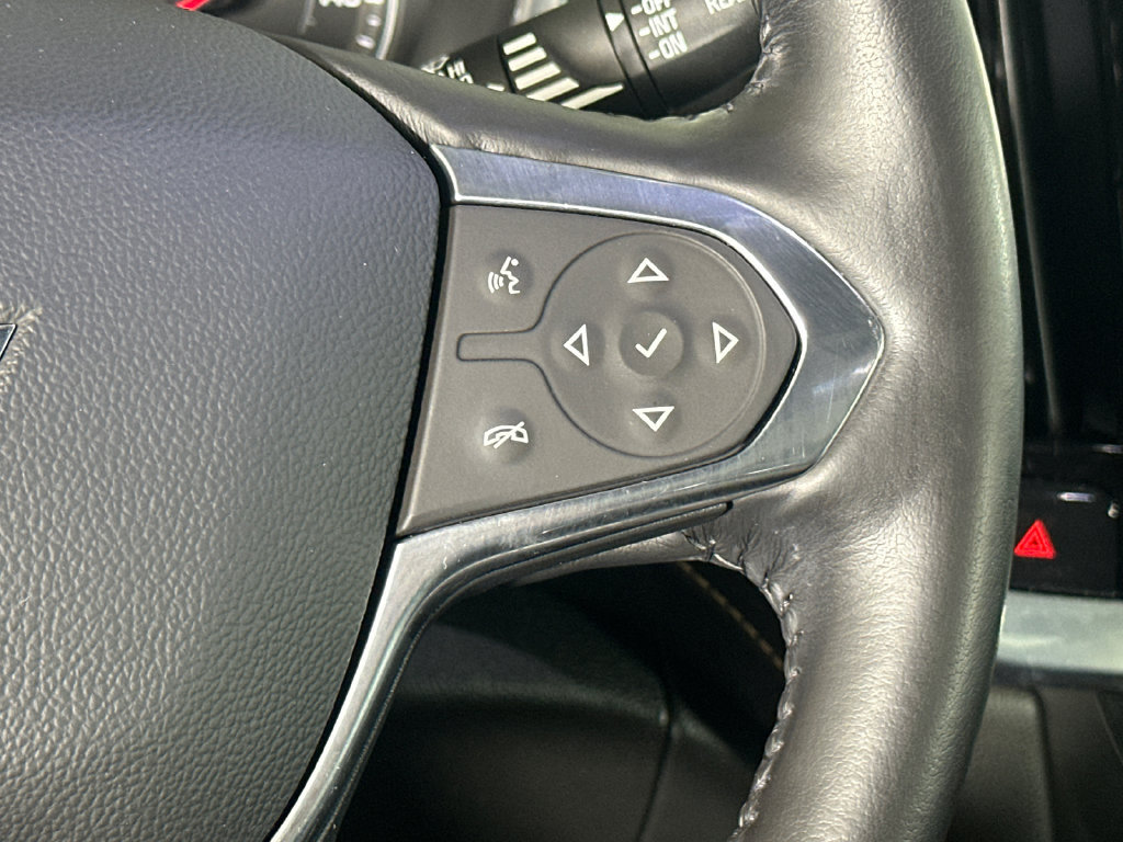 Used 2020 Chevrolet Traverse Premier w/ LPO, 'HIT The Road' Package FWD image 26