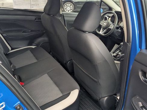 Used 2021 Nissan Versa SV image 14