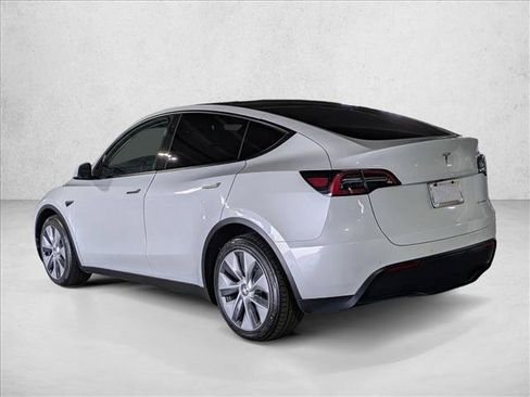 Used 2023 Tesla Model Y Long Range AWD/4WD image 8