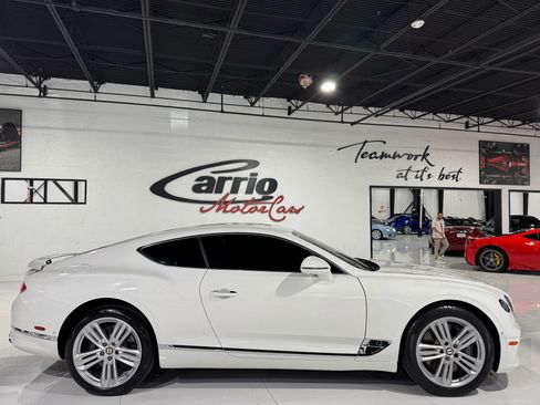 Used 2020 Bentley Continental GT image 8