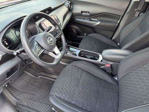 Used 2023 Nissan Kicks SV FWD image 10