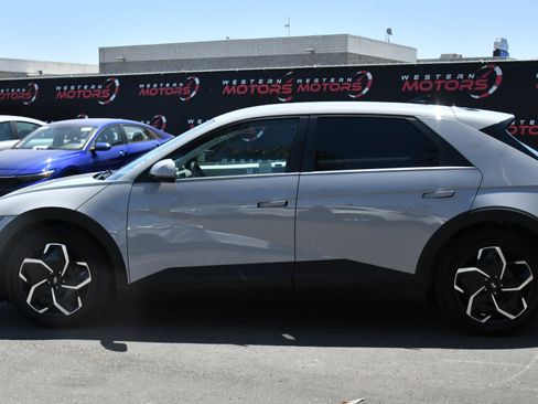 Used 2024 Hyundai Ioniq 5 SE RWD image 4