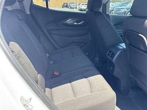 Used 2024 GMC Terrain SLE w/ Driver Convenience Package AWD/4WD image 25