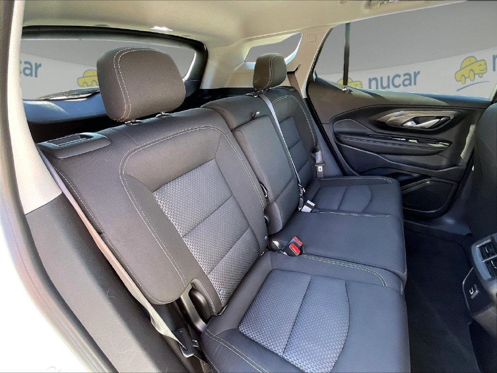 Used 2024 GMC Terrain SLE AWD/4WD image 15