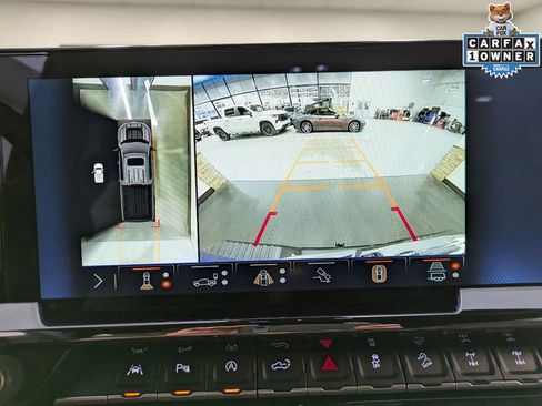 Used 2024 Chevrolet Silverado 1500 ZR2 w/ Technology Package AWD/4WD image 13