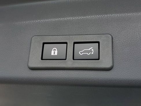 Certified 2025 Subaru Ascent Touring image 10