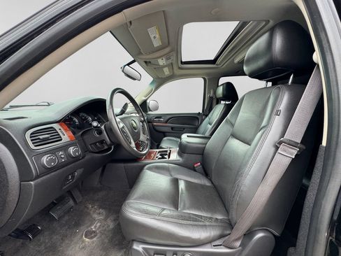 Used 2013 Chevrolet Suburban LTZ AWD/4WD image 20