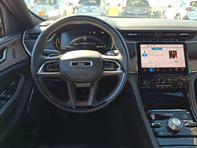 Used 2023 Jeep Grand Cherokee Summit w/ Adv Protech Group IV AWD/4WD image 11