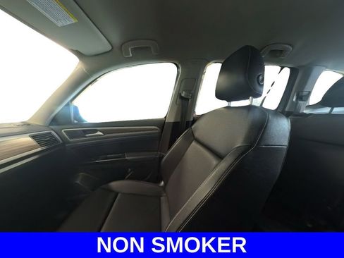 Used 2021 Volkswagen Atlas SE image 24