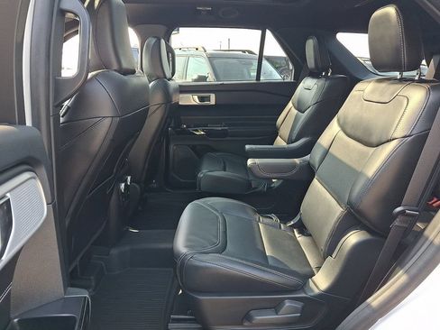 Used 2024 Ford Explorer ST w/ Equipment Group 401A AWD/4WD image 10