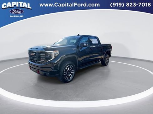 Used 2024 GMC Sierra 1500 AT4 w/ AT4 Premium Package image 4