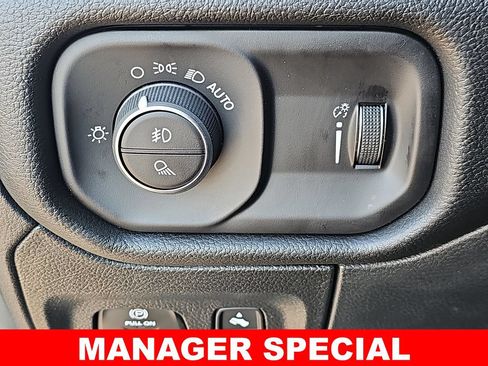 Used 2025 RAM 1500 Big Horn RWD image 25