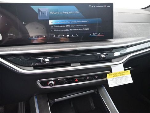 New 2025 BMW X5 xDrive50e image 3