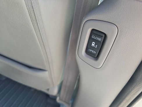 Used 2016 Honda Odyssey EX-L image 34