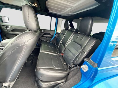 Used 2022 Jeep Wrangler Unlimited Sahara w/ Cold Weather Group image 27