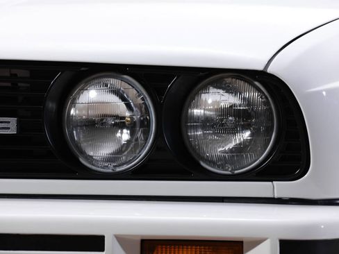 Used 1988 BMW M3 Coupe image 16