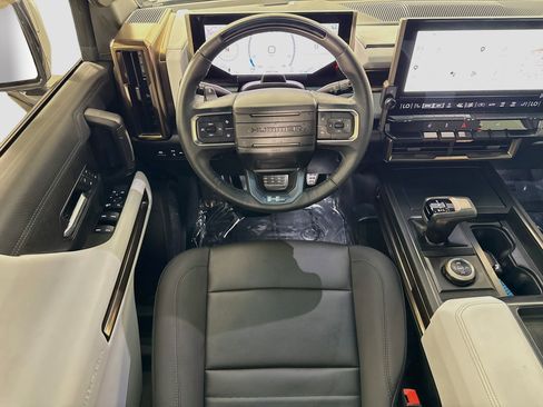 Used 2024 GMC Hummer EV 2X w/ LPO, Illumination Package AWD/4WD image 25