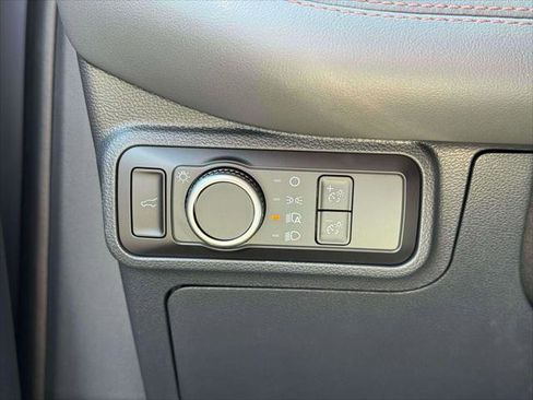 Used 2025 Ford Explorer Active image 20