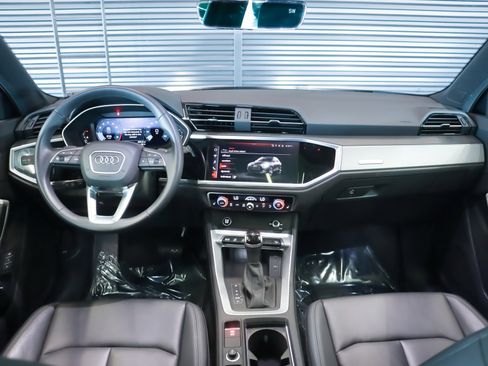 Used 2024 Audi Q3 2.0T Premium image 10