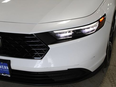 Used 2024 Honda Accord Sport image 2